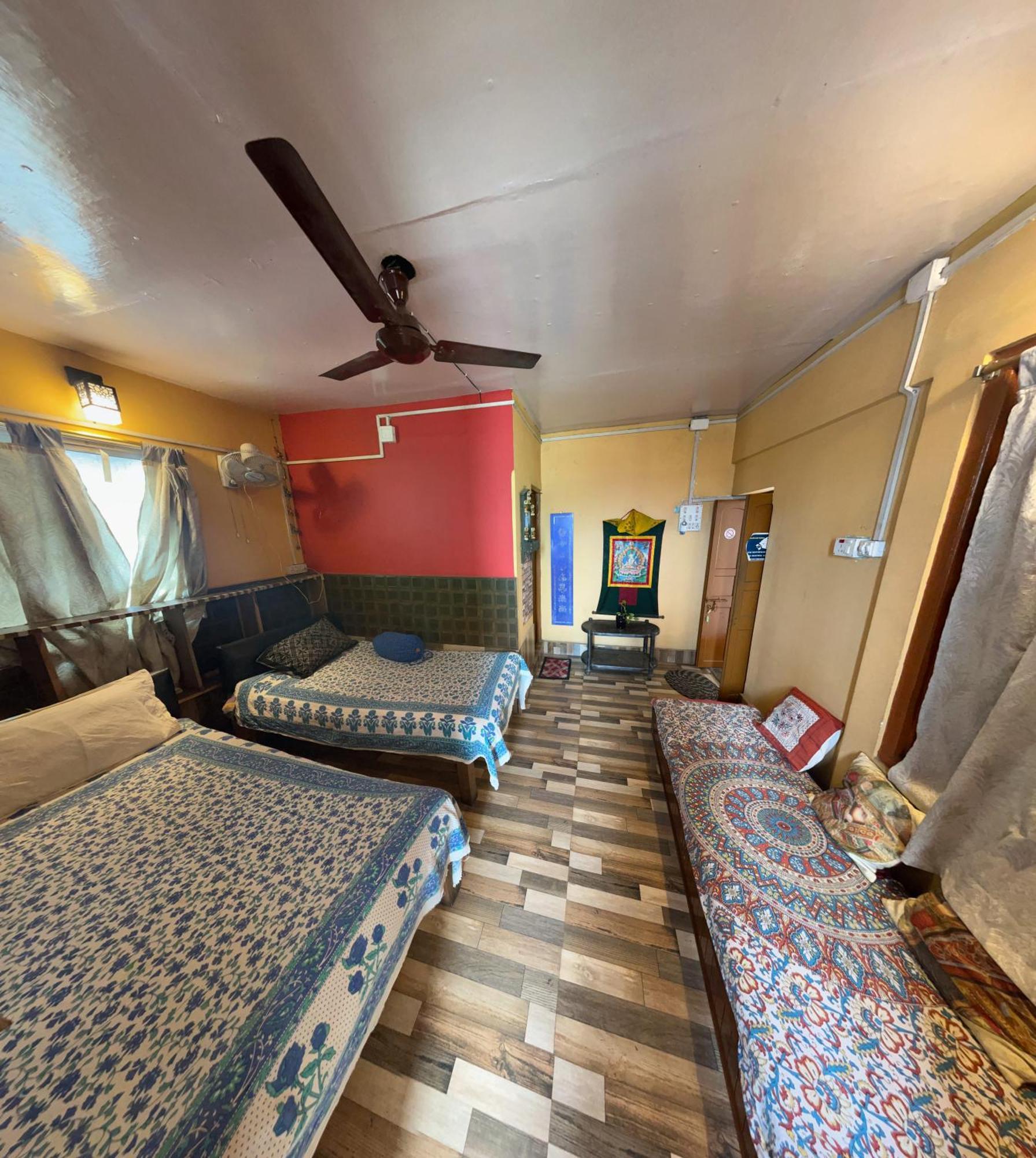 Calcutta Backpackers Homestay- For Travellers And Backpackers Exterior foto