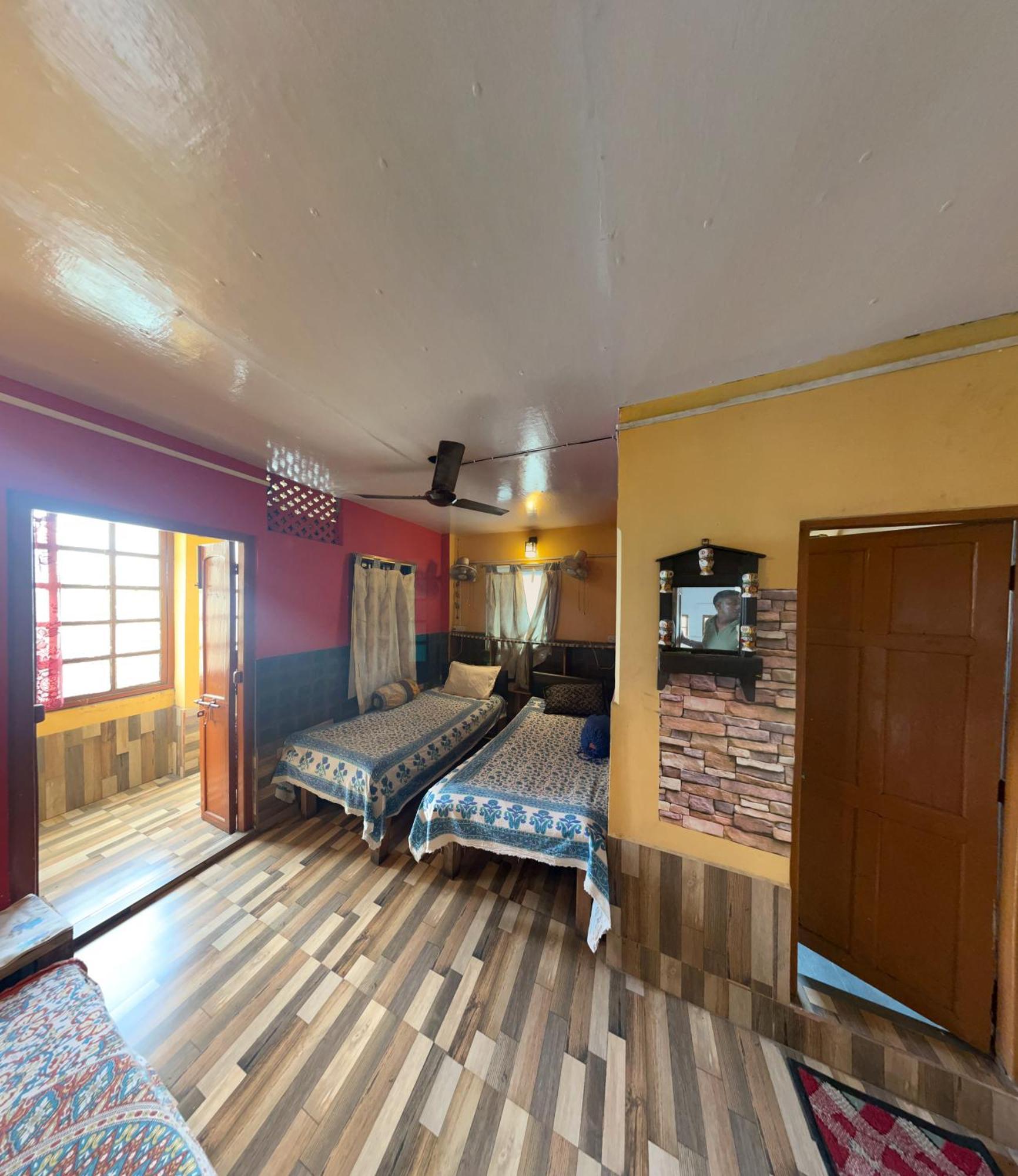 Calcutta Backpackers Homestay- For Travellers And Backpackers Exterior foto